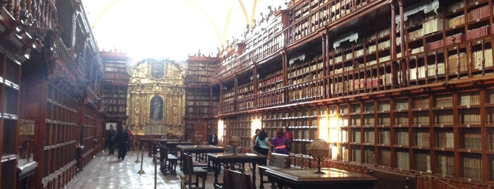 Biblioteca Palafoxiana is one of PBC.