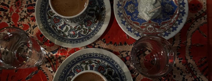 Nev-i Cafe is one of Naciye'nin Beğendiği Mekanlar.