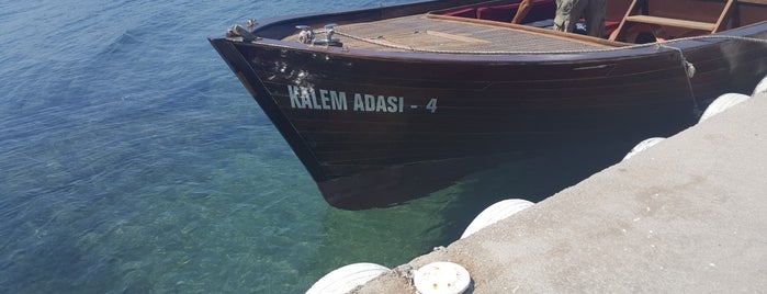Kalem Adası is one of สถานที่ที่ Naciye ถูกใจ.