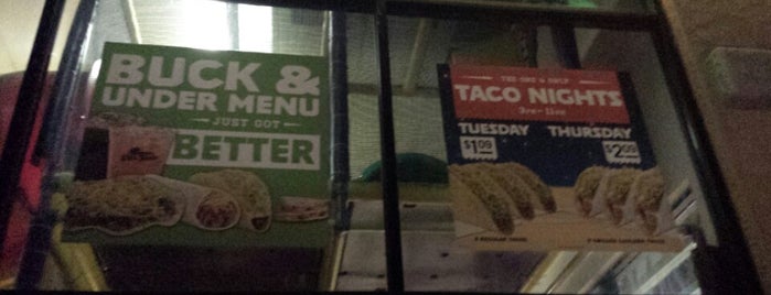 Del Taco is one of Tempat yang Disukai Scott.