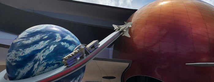 Mission: SPACE Advanced Training Lab is one of Locais curtidos por Michael Dylan.