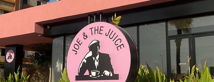 Joe & The Juice is one of Alkhobr.