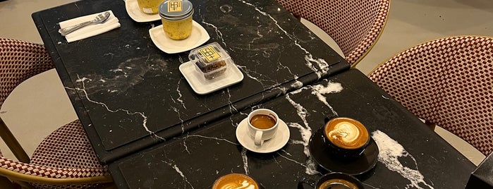 Fairouz Coffee & Roastry is one of دبي.