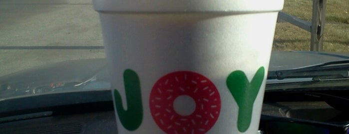 Dunkin' is one of Todd'un Beğendiği Mekanlar.