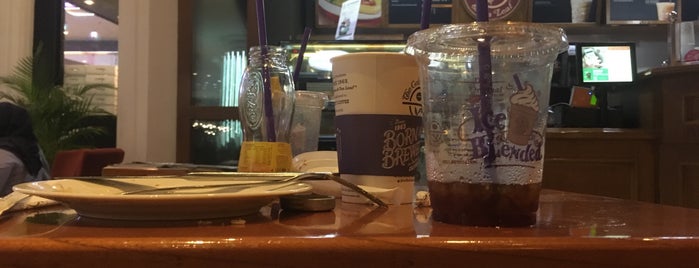 The Coffee Bean & Tea Leaf is one of The COFFEE Shops & TEA Rooms ~.