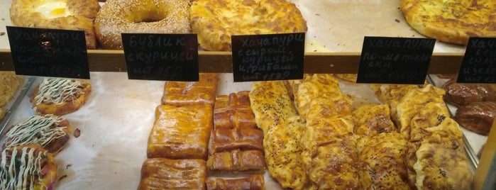 Грузинская пекарня is one of Bozhik'in Beğendiği Mekanlar.