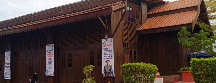 Universiti Malaysia Kelantan (UMK) is one of @Kota Bharu,Kelantan #3.