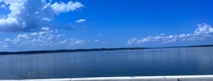 Paris Landing State Park is one of Tennessee.