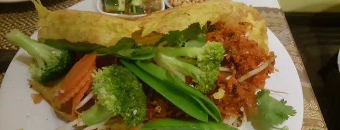 Yummy Thai Cuisine is one of Porter Square.
