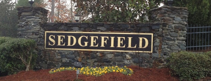 Sedgefield is one of Tempat yang Disukai Chester.