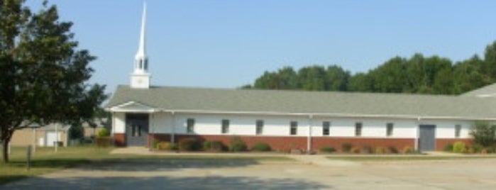 Maranatha Baptist Church is one of Tempat yang Disukai Chester.