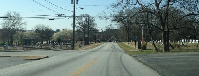 Rose Ave/Hwy 5 is one of Chester’s Liked Places.