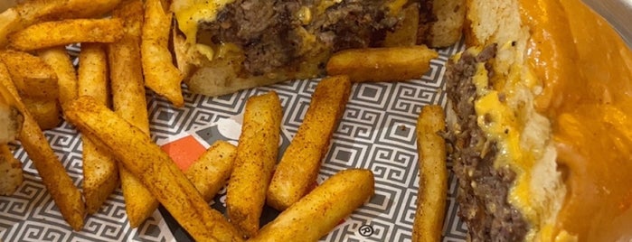 Burger Hunch is one of Riyadh’s list 2023.