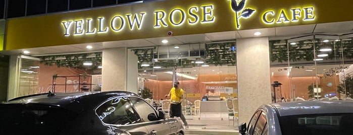 Yellow Rose Cafe is one of Tariq'in Beğendiği Mekanlar.