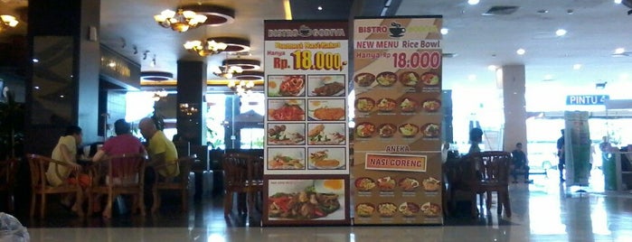 Bistro Godiva is one of Restaurant and Cafe (Batam).