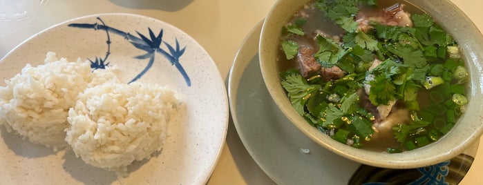Asahi Grill is one of Lieux sauvegardés par Kimmie.