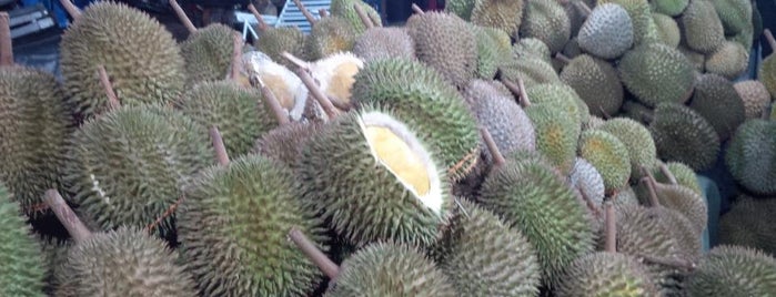 gerai buah selayang is one of Tmr 2.