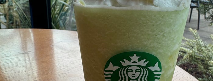 Starbucks is one of おでかけ.