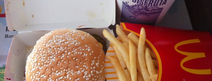 McDonald's is one of AdRiAnUzHkAさんのお気に入りスポット.