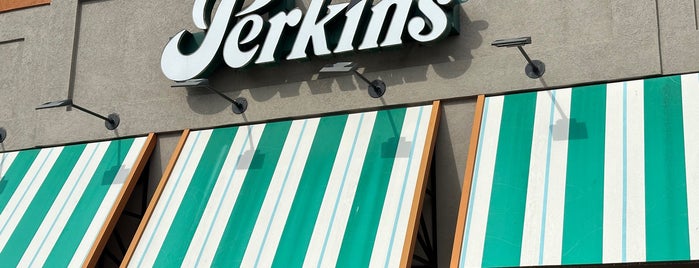 Perkins Restaurant & Bakery is one of Must-visit Food in Dandridge.