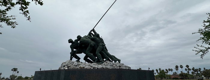 Iwo Jima Memorial is one of USA.