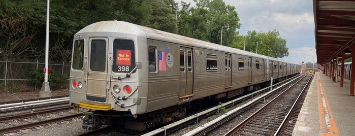 MTA SIR - Tottenville is one of MTA Staten Island Railway.