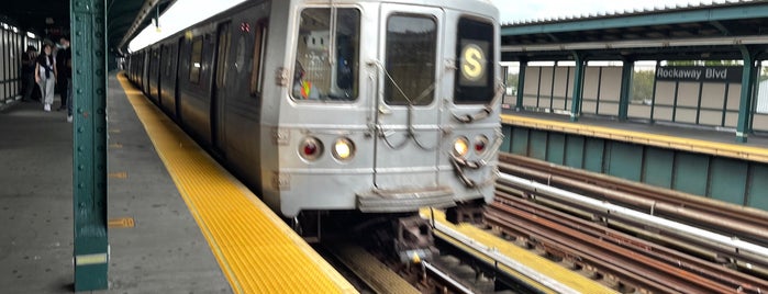 MTA Subway -  S Rockaway Park Shuttle is one of commute party.