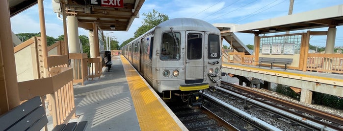 MTA SIR - Dongan Hills is one of MTA Staten Island Railway.