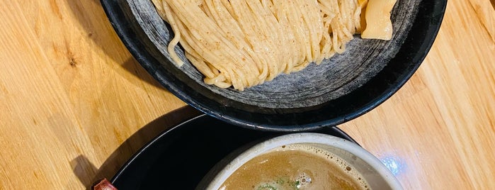 麺匠 たか松 本店 is one of 棣鄂(ていがく)の麺.
