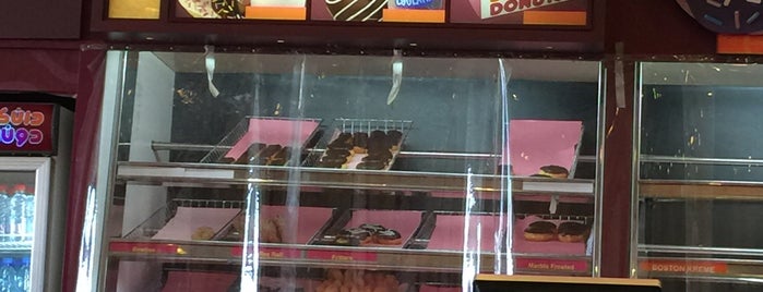 Dunkin' Donuts is one of Orte, die Jawaher 🕊 gefallen.