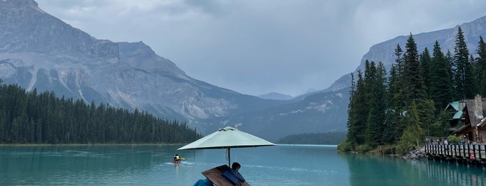 Emerald Lake Boathouse is one of 2021 8월 캐나다 비씨-알버타 로드트립.