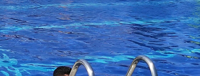 Saruhanlı Yüzme Havuzu is one of Mutlu'nun Beğendiği Mekanlar.