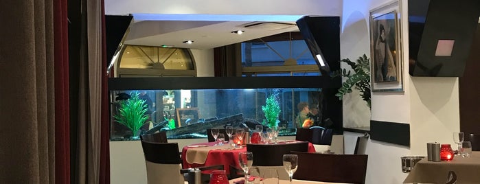 Helios Restaurant is one of Tempat yang Disukai 👉👈🎉.