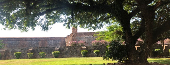 Fortaleza de San Fernando de Omoa is one of Ollie's Saved Places.