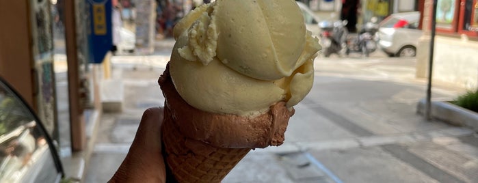 Ice Scream is one of Τα καλυτερα παγωτα στην αθηνα.