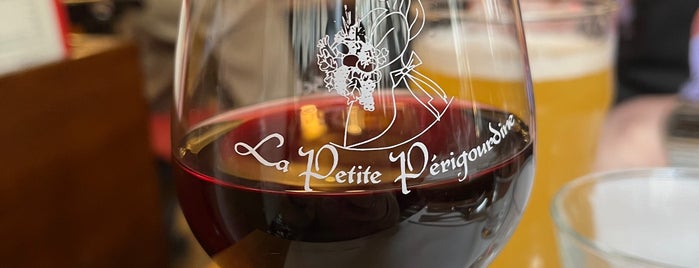 La Petite Périgourdine is one of Paris gastronome.