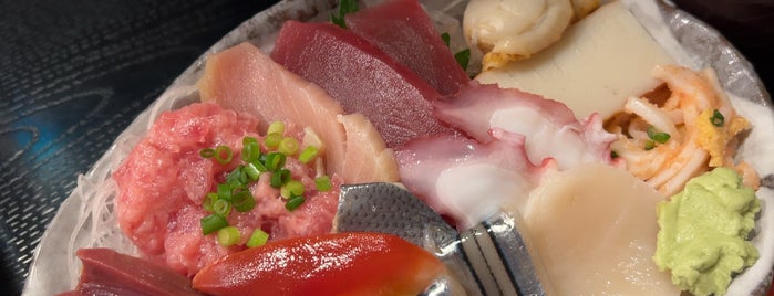 さかな料理 魚源商店 is one of 神田小川町あたりランチっぽいの.