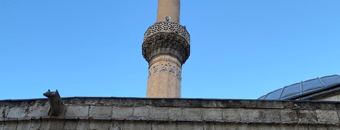 Hüseyin Paşa (Karameydanı) Camii is one of Urfa to Do List.