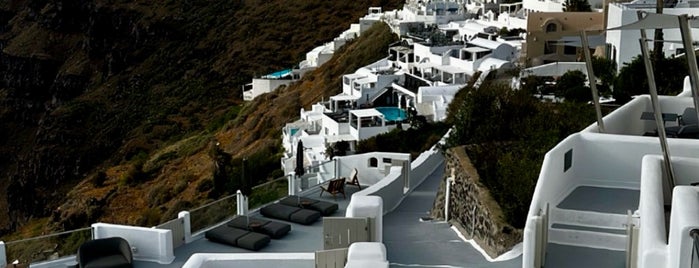 Oia is one of Where to go in Santorini.