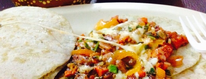 Tacos Los Carboncitos is one of Posti che sono piaciuti a Salvador.