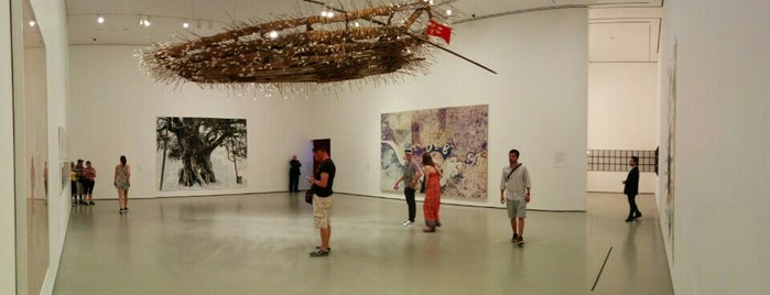 Museo de Arte Moderno (MoMA) is one of New York.