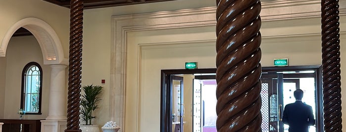 The Ritz Carlton JBR - Spa is one of Locais curtidos por Norah.