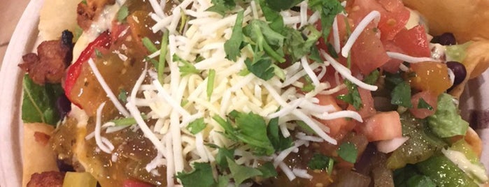 Qdoba Mexican Eats is one of Posti che sono piaciuti a Cicely.