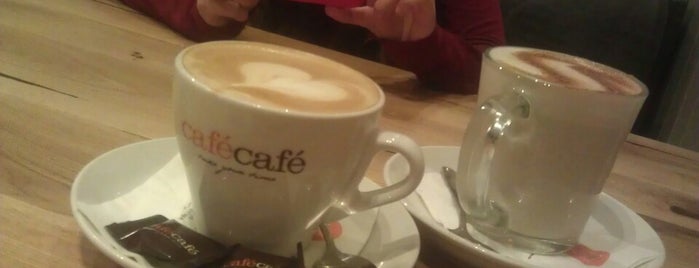 Cafe Cafe is one of Fatihさんのお気に入りスポット.