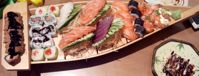 Yamaguchi sushi is one of สถานที่ที่ Fernanda ถูกใจ.