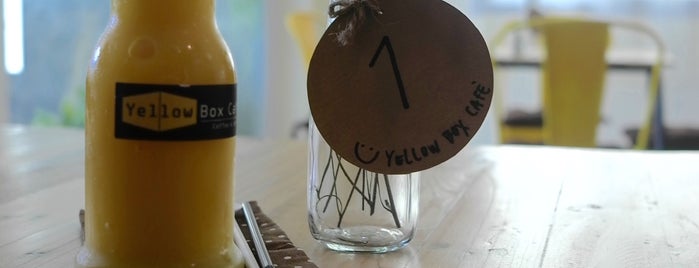 Yellow Box cafe at Chiangrai is one of เชียงราย.
