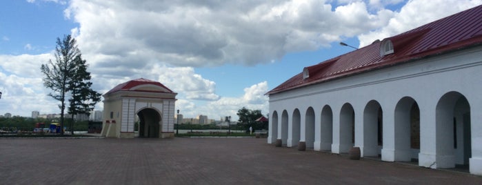 Омская крепость is one of Новороссийск/Омск.
