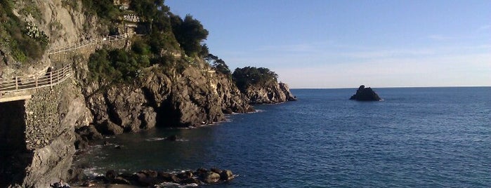 Spiaggia Monterosso al Mare is one of Mediterranean 🇮🇹🇬🇷🇹🇷🇮🇱🇸🇮🇦🇱🇧🇦🇭🇷🇲🇹.