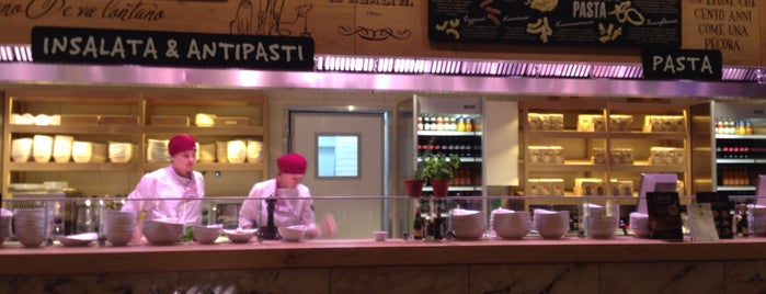 Vapiano is one of Posti che sono piaciuti a Diamond Crab.