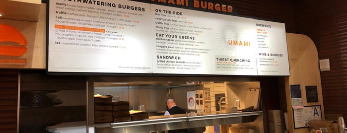 Umami Burger is one of Best airport restaurants.